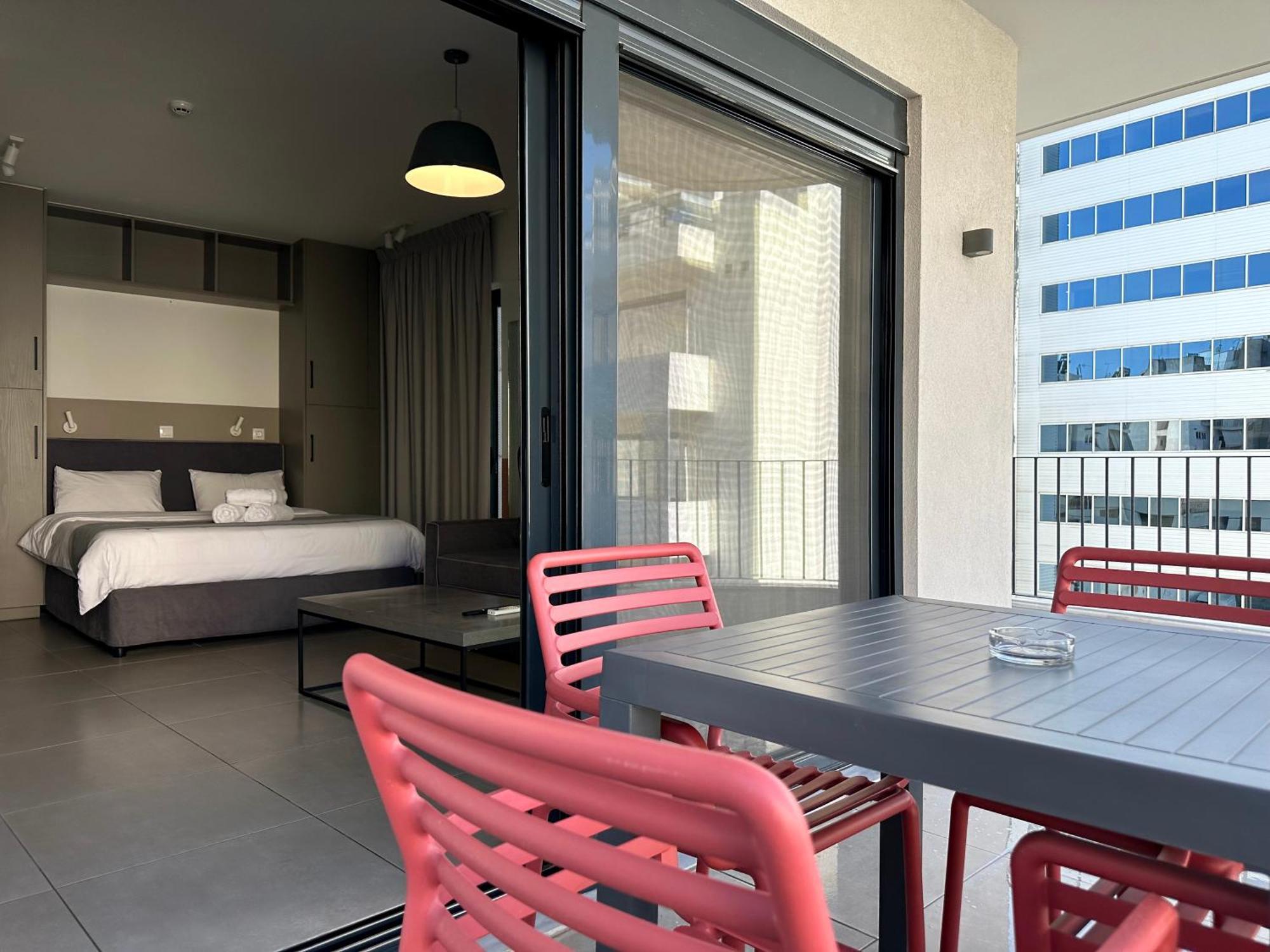 M & M - Boutique Apartments Афины Экстерьер фото