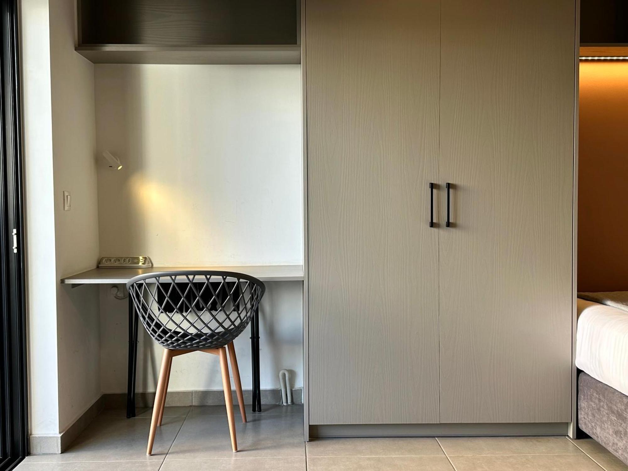 M & M - Boutique Apartments Афины Экстерьер фото